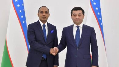 ছবি: উজবেকিস্তানের পররাষ্ট্রমন্ত্রী বখতিয়ার ওডিলোভিচ সাইডভের সঙ্গে বনিযুক্ত বাংলাদেশের রাষ্ট্রদূত ড. মোহাম্মদ মনিরুল ইসলাম